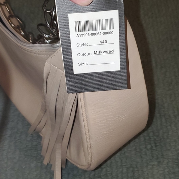 BNWT Half moon shape purse - Picture 11 of 12